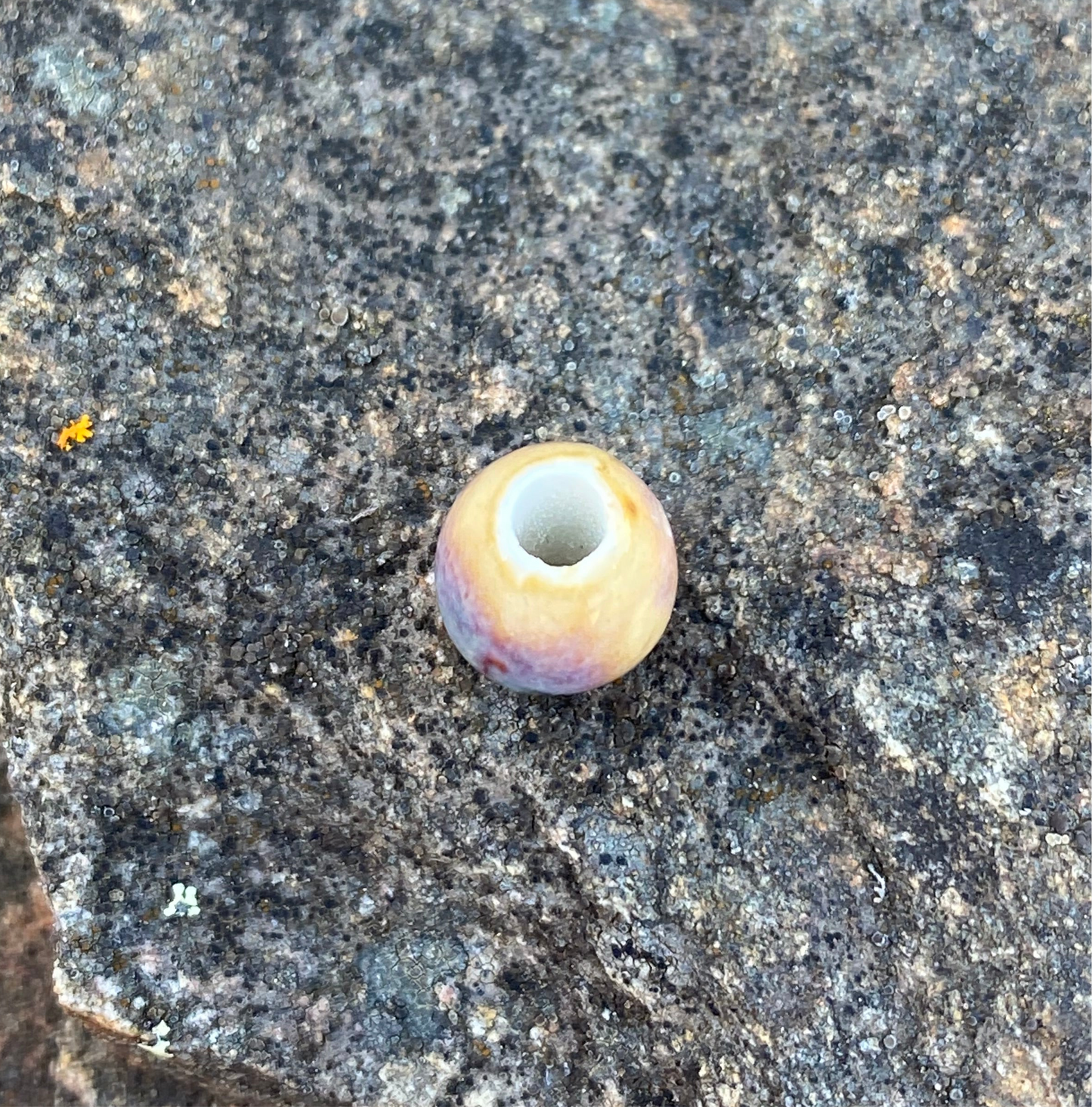 Dreadbead aus Porzellan in 2-3 mm LDM