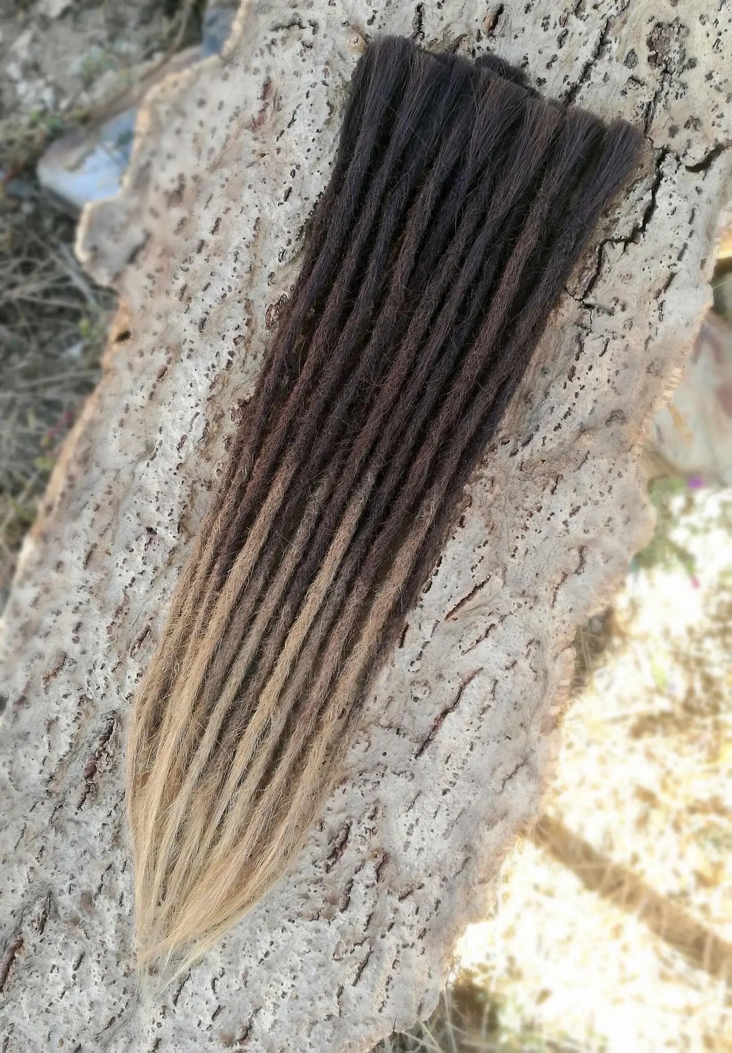 10 Europäische Echthaar Dreadlocks 45cm in Mittelbraun/Naturblond Ombre DreadLocos Shop