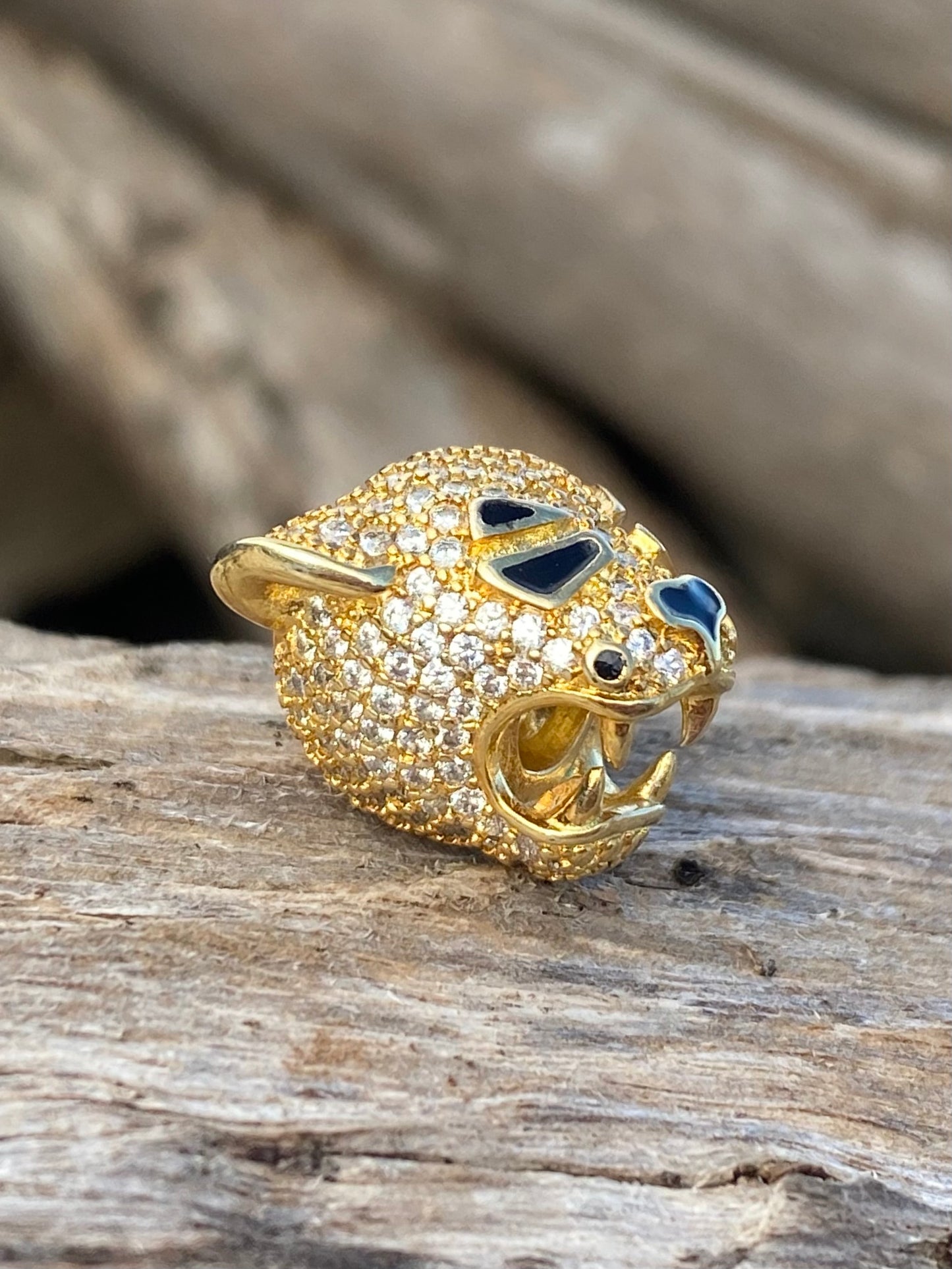 Nakimani Perle Löwin (echt Gold) mit echt Turmalin und Strass - DreadLocos Shop