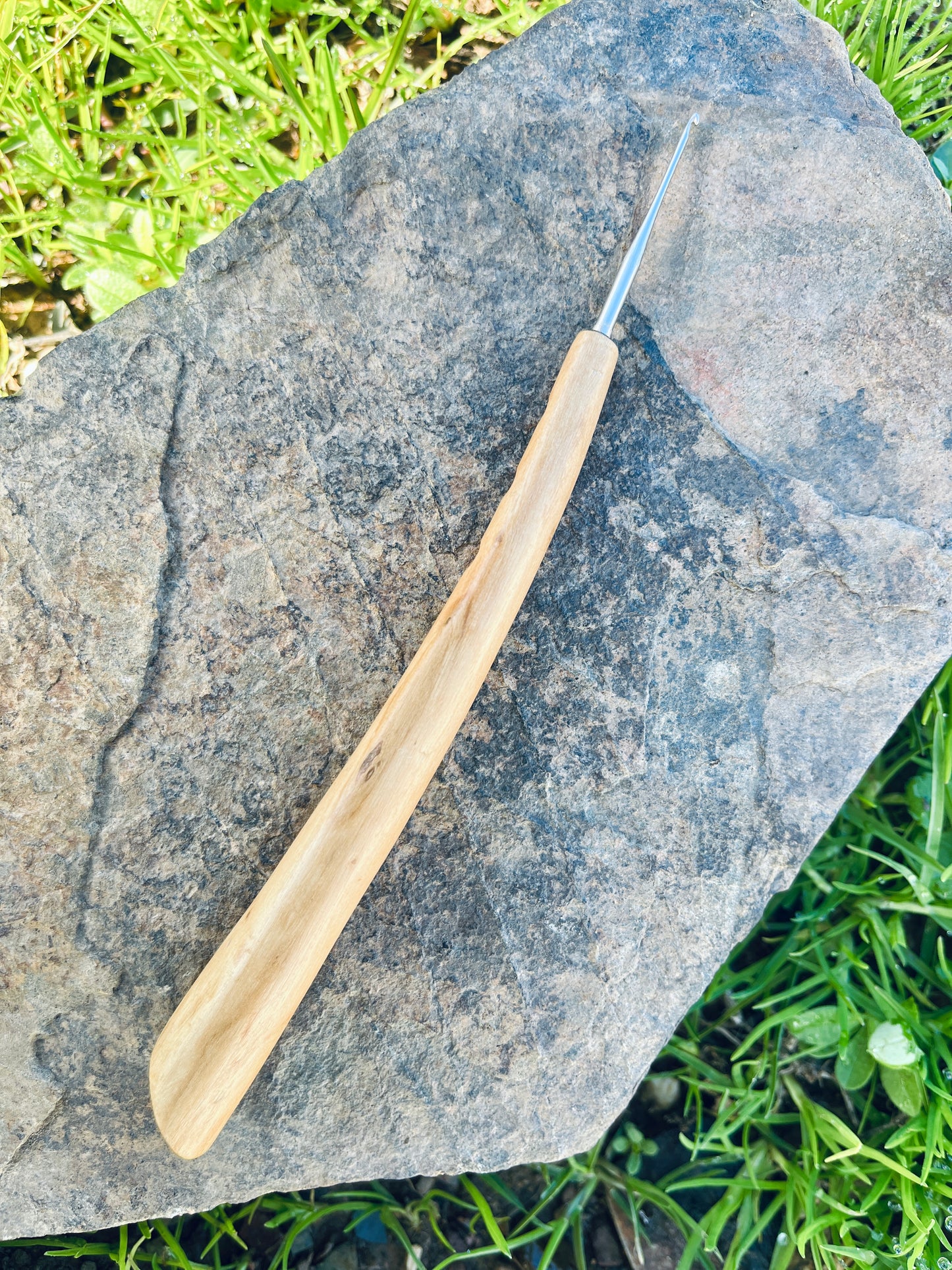 Lamaní Häkelnadel Olivenholz - DreadLocos Shop