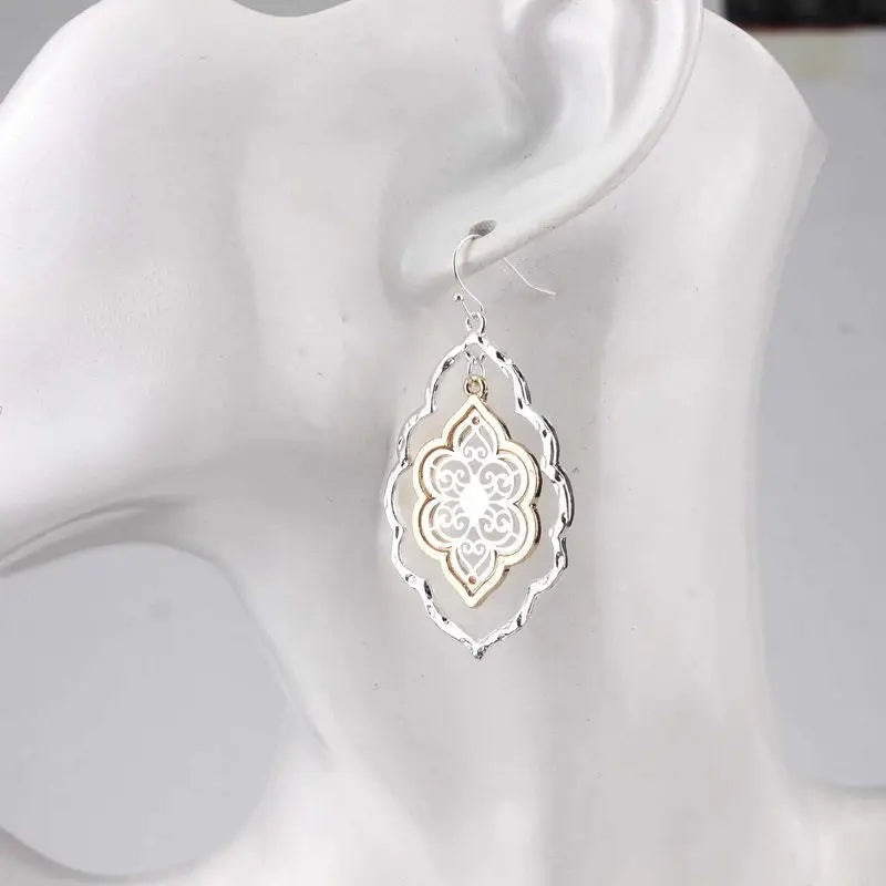 Ranya Filigran Quatrefoil Floral Ohrringe