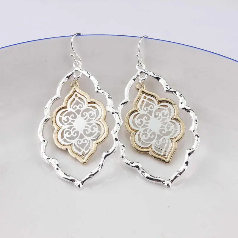 Ranya Filigran Quatrefoil Floral Ohrringe