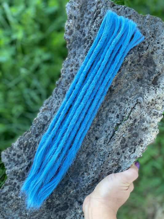 10 Europäische Echthaar Dreadlocks in Agua Blue #B4
