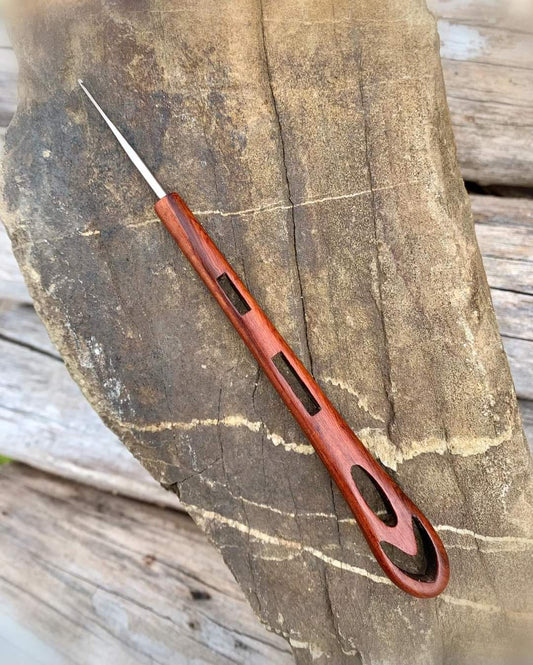 Lamaní Häkelnadel Rosenholz DreadLocos Shop