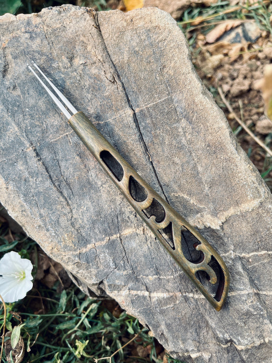 Lamaní Doppel Häkelnadel  (Green Sandalwood)