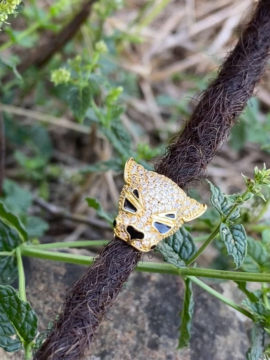 Nakimani Perle Löwin (echt Gold) Aus hochwertigem Turmalin und Zirkonen